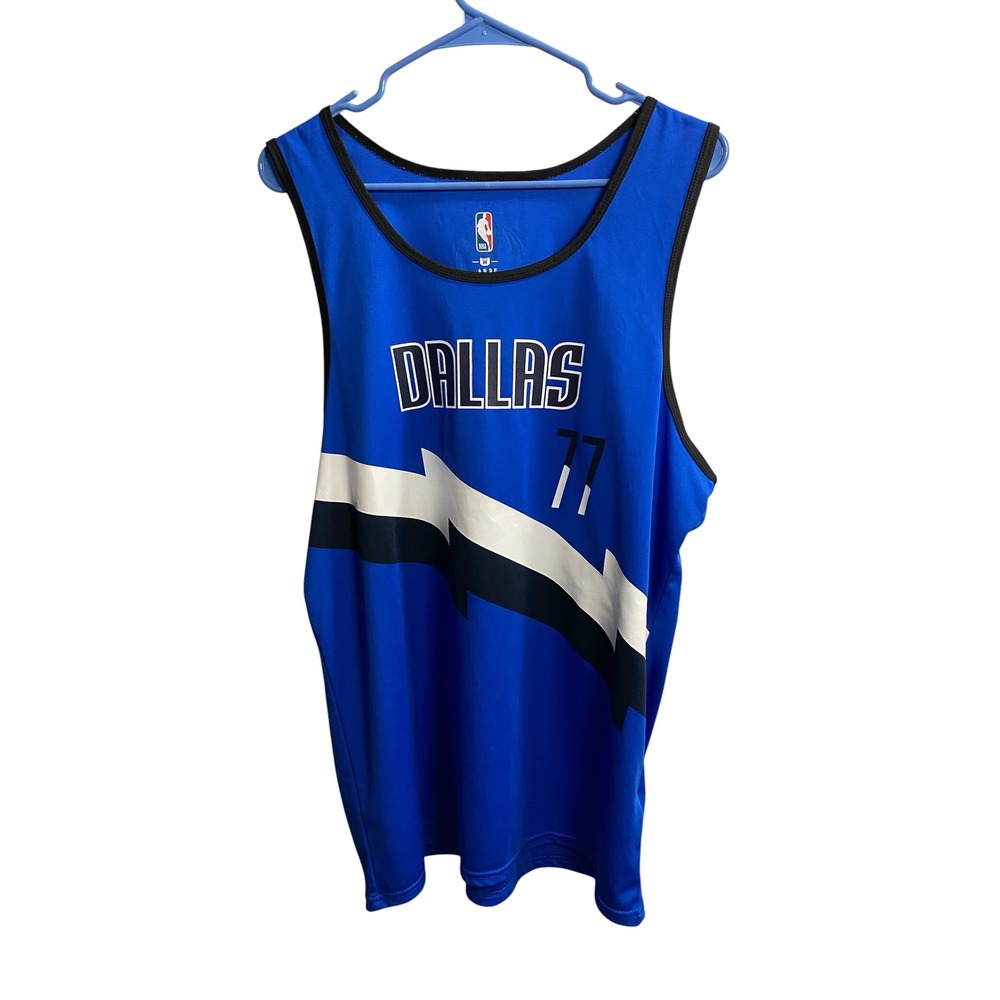 NBA Dallas Mavericks Luka Doncic 77 Basketball Tank Top Blue Mens Large